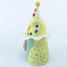 Load image into Gallery viewer, coco budgie bust