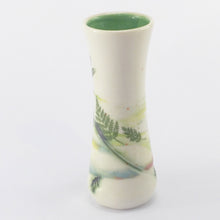 Load image into Gallery viewer, Bud vase Green