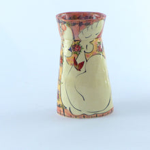 Load image into Gallery viewer, Figure small vase coral