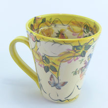Load image into Gallery viewer, Yellow mug