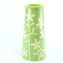 Load image into Gallery viewer, Green daisy cone vase
