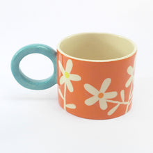 Load image into Gallery viewer, Red daisy mug