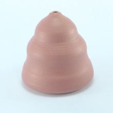 Load image into Gallery viewer, Deep pink seashell vase LB139