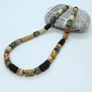Picasso Necklace - green brecciated and white lace CB64