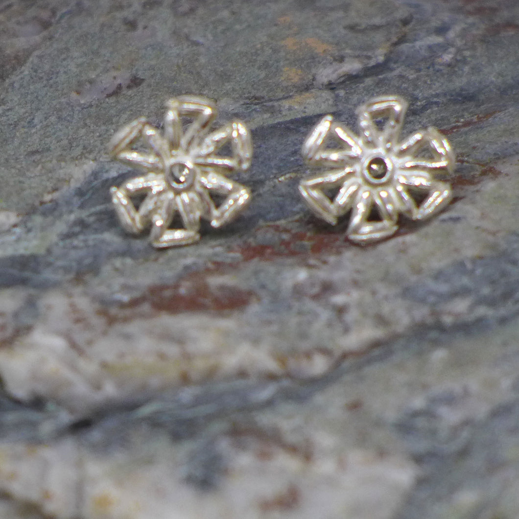 Silver cumin snowflake studs