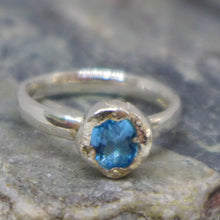 Load image into Gallery viewer, Topaz nugget ring