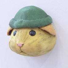 Load image into Gallery viewer, Compo hamster wall hanging head