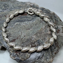 Load image into Gallery viewer, Silver cardamom bracelet