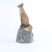 Load image into Gallery viewer, Small sitting fox on a green hill