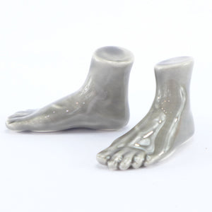 Pair of ceramic feet - grey