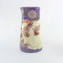 Load image into Gallery viewer, Figure large vase