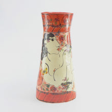 Load image into Gallery viewer, Figure large vase red