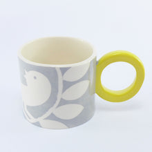 Load image into Gallery viewer, Grey ava bird mug