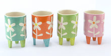 Load image into Gallery viewer, Green daisy baby planter