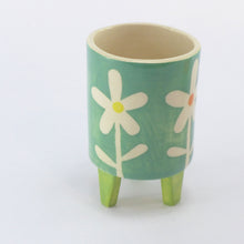 Load image into Gallery viewer, jade daisy baby planter