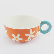 Load image into Gallery viewer, Orange daisy cup