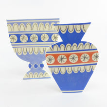 Load image into Gallery viewer, Pale blue profile vase