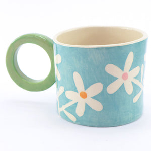 Turquoise daisy mug