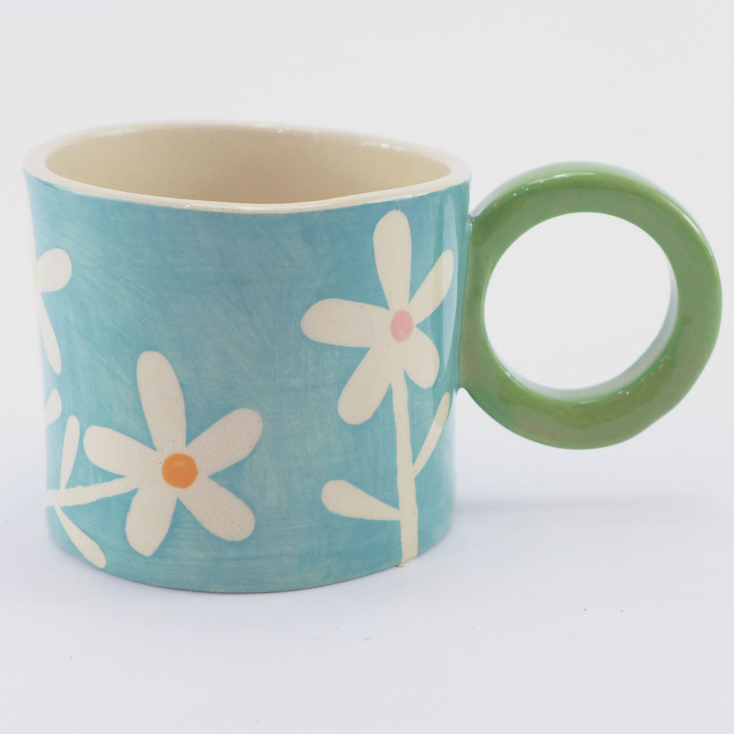 Turquoise daisy mug