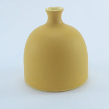Load image into Gallery viewer, Mustard yellow posy vase LB105
