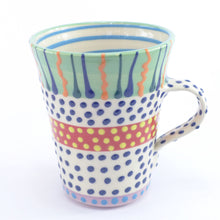 Load image into Gallery viewer, Green edge xl spotty mug