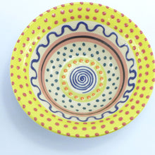 Load image into Gallery viewer, Yellow spot edge spotty medium bowl