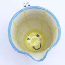 Load image into Gallery viewer, Eyes and lips medium jug