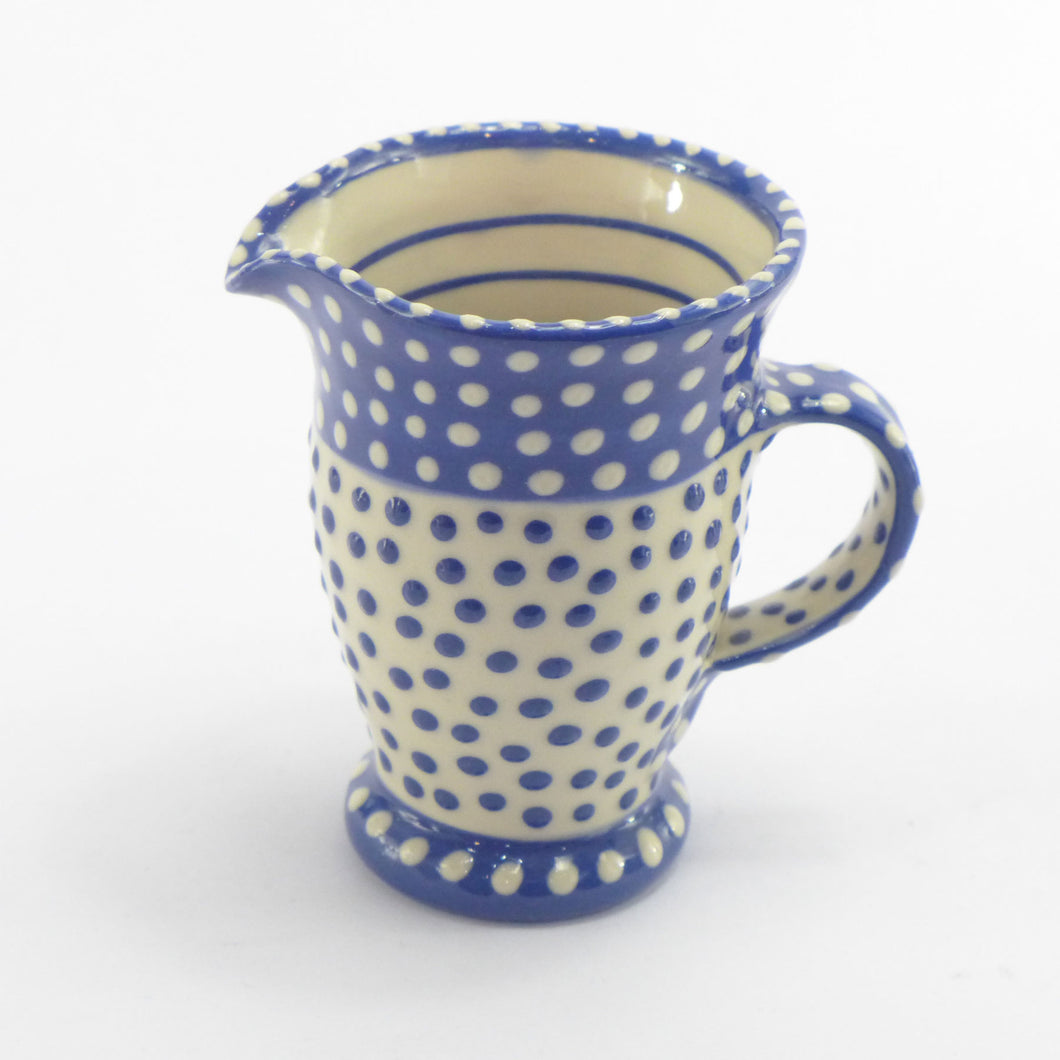 Spotty small jug white and blue 2