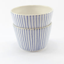 Load image into Gallery viewer, Small bowl fine stripe