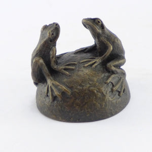 Frogs on a dome