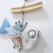 Load image into Gallery viewer, Fish with ring wallmount