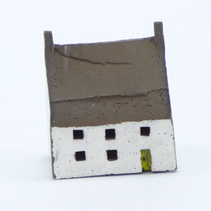 Ceramic house with aqua gable PMJ09