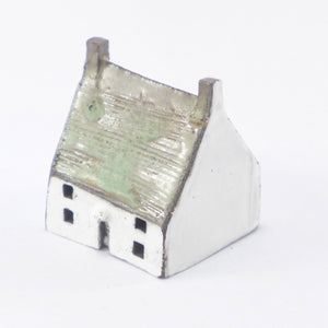 Ceramic house with brown and green roof PM09