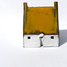 Load image into Gallery viewer, Ceramic bothy with yellow roof PMB8