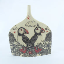 Load image into Gallery viewer, Puffin Medium Vessel