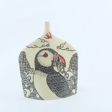 Load image into Gallery viewer, Puffin Small Vessel