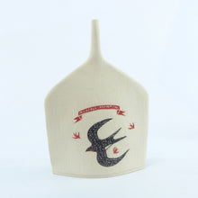 Load image into Gallery viewer, Swallow Small Vessel