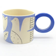 Load image into Gallery viewer, Cornflower patchwork bird mug
