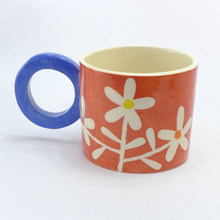 Load image into Gallery viewer, Red daisy mug