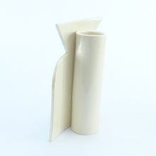 Load image into Gallery viewer, Turquoise profile vase