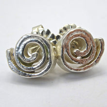 Load image into Gallery viewer, Silver cinnamon swirl studs