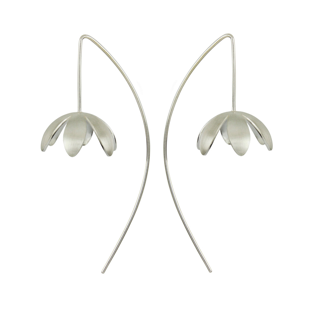 GCE1 Silver long daisy earrings
