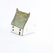 Load image into Gallery viewer, Ceramic house with turquoise thatch PMD8